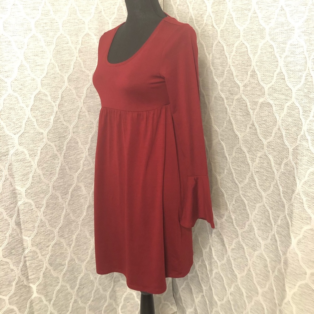 BONGO Long Sleeve/Knee Length Dress Red Medium